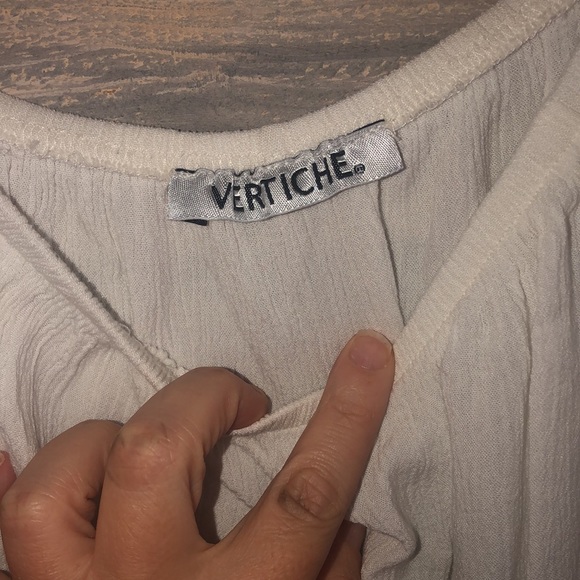 Embroidered White Cropped Top - small size - Picture 3 of 9